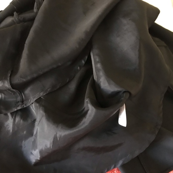 Karen Millen Size 6 Black Skirt w/silver details EUC - Picture 5 of 7